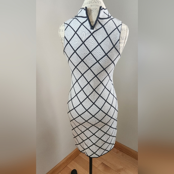 ROMEO AND JULIETTE COUTURE mockneck bodycon mini dress, grey in size M - Picture 3 of 7